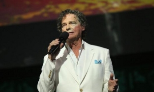 Danh ca B.J. Thomas qua đời ở tuổi 78 vì bạo bệnh