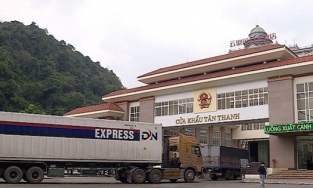 Đề xuất cấp 'hộ chiếu vaccine' cho những tài xế chở hàng qua cửa khẩu các nước