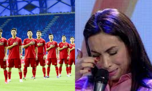 Phi Nhung bị nói 'giả tạo' khi đăng bài cổ vũ đội tuyển Việt Nam 