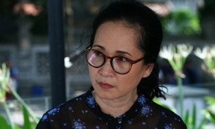 Dàn nghệ sĩ gạo cội đồng loạt lên tiếng về vụ ồn ào của Phi Nhung và Hồ Văn Cường