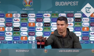Lý do siêu sao bóng đá Cristiano Ronaldo từ chối uống Coca-Cola