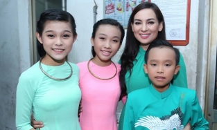 Quản lý Diễm Phạm tiết lộ 2 con gái nuôi chịu thiệt thòi khi Phi Nhung nhận nuôi Hồ Văn Cường 