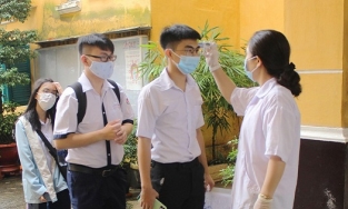 Dịch bệnh phức tạp, TP.HCM ra thông báo khẩn về kỳ thi tốt nghiệp THPT