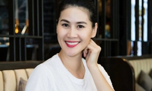 Thân Thúy Hà gọi thẳng tên siêu mẫu Ngọc Thúy để bảo vệ con trai