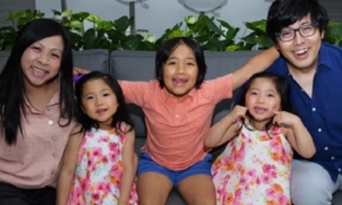 Cậu bé lai Việt - Nhật là người kiếm tiền từ YouTube giỏi nhất thế giới 