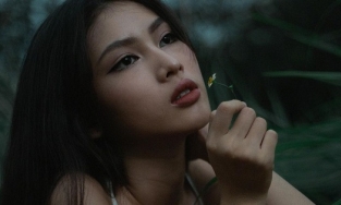 Á hậu Ngọc Thảo tung bộ ảnh mới, nhan sắc ra sao mà fan khen 'xinh xỉu'?