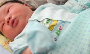 Ngoại hình sau 4 năm của bé sơ sinh nặng 7,1kg ở Vĩnh Phúc