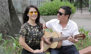 NSƯT Chí Trung khiến dân tình 'phát hờn' khi làm thơ tình tặng bạn gái đại gia kém tuổi