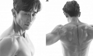 Nam tài tử Cha In Pyo khoe body vạm vỡ ở tuổi 53