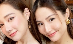 Diễm My 9X khoe ảnh đọ sắc bên Nhã Phương: Gái 1 con trẻ hơn hẳn gái son