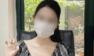 Hoa khôi báo chí khoe được tiêm vaccine nhờ 'ông ngoại' bị phạt 12,5 triệu 