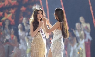 Kim Duyên thực sự đã nói gì với Khánh Vân vào phút công bố người đăng quang