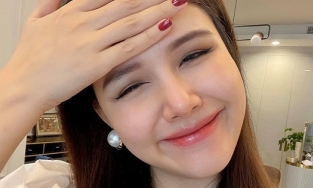 Phanh Lee đăng ảnh cơm cữ, netizen hiểu ngay cô được chiều đến thế nào!