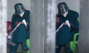 Chiến sĩ trực chốt ngồi tréo chân, tỉ mỉ thêu tranh chữ thập nóng trên MXH