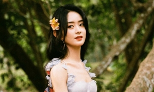 Triệu Lệ Dĩnh tung bộ ảnh mừng ngày Thất Tịch độc thân đầu tiên hậu ly hôn