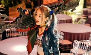 U50 Tôn Lệ nhìn như gái 20 khi hóa 'điên nữ' Harley Quinn