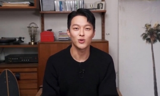 'Tình trẻ' kém 12 tuổi Jang Ki Yong thổ lộ tình cảm với Song Hye Kyo