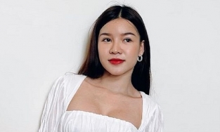 Bạn gái PT xinh đẹp công khai đăng ảnh Đặng Văn Lâm