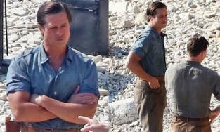 Brad Pitt xuất hiện điển trai, phong độ ở tuổi 58 trên phim trường Babylon