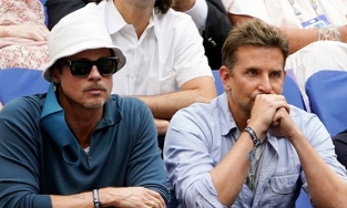 Trai độc thân U60 Brad Pitt bảnh bao đi xem tennis cùng Bradley Cooper 