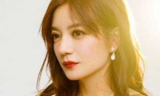 Triệu Vy tái xuất Weibo sau 17 ngày bị phong sát