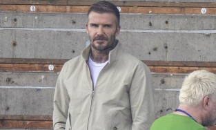 David Beckham bị chụp ảnh chất lượng thấp nhưng nhan sắc 'chất lượng cao'
