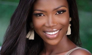 Nhan sắc được ví như 'búp bê da màu' của Tân Hoa hậu Hoàn vũ Ghana 2021