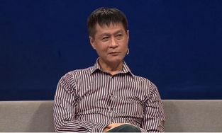 Đạo diễn Lê Hoàng bị phản ứng với phát ngôn nghi ngờ học vấn không cao của con gái làm nghề nail, bán hàng online