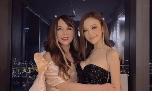 Huyền Baby khoe mẹ chồng hào môn trẻ đẹp như gái ba mươi