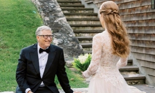 Con gái Bill Gates đăng ảnh mừng sinh nhật bố, động thái vợ cũ mới đáng chú ý