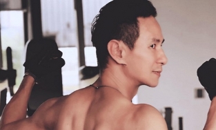 Anh bố 4 con Lý Hải 53 tuổi vẫn điển trai, sở hữu cơ bắp cuồn cuộn