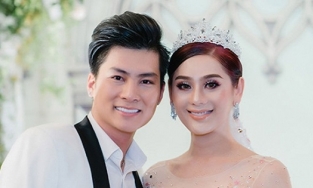 Lâm Khánh Chi lên tiếng làm rõ tin đồn ly hôn chồng trẻ