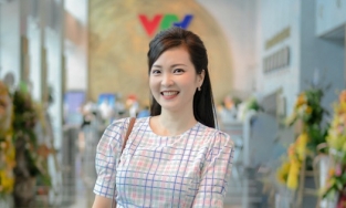 Nhan sắc xinh đẹp của nữ BTV nói giọng miền Nam được chỉ định dẫn bản tin thời sự 19h