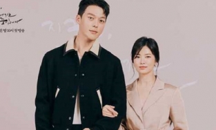 Song Hye Kyo nói về chuyện yêu tình trẻ Jang Ki Yong trong phim mới: 'Rất tuyệt vời'
