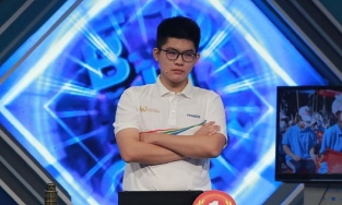 Quán quân Olympia 2021 Nguyễn Hoàng Khánh 4 tuổi thành thạo mặt chữ, đọc một trang tin trong 7 giây