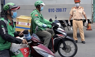 Từ 17/11, TP.HCM cho phép xe ôm công nghệ được hoạt động trở lại