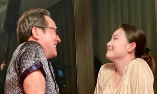 Ngọc Lan và NSƯT Hoàng Hải như cặp đôi 18 ở hậu trường 'Mặt nạ gương'