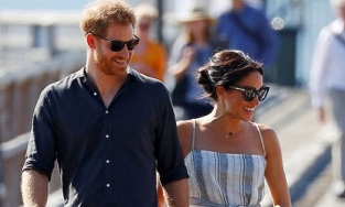 Rời Hoàng gia Anh, Meghan và Harry kiếm bộn tiền, tài sản tăng vọt