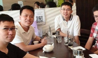 'Bức ảnh học thức' hội tụ loạt Quán quân Olympia hot rần rần mạng xã hội