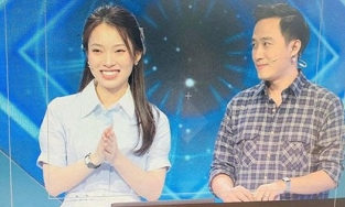 Khoảnh khắc MC Ngọc Huy nhìn Khánh Vy với 'ánh mắt lạ' khiến fan thích thú