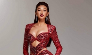 Váy dạ hội của Thùy Tiên tại Bán kết Miss Grand 2021 lọt Top 20 do chuyên gia chọn