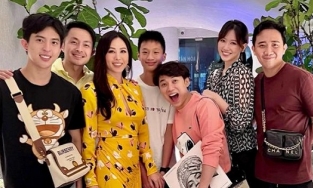 Hari Won lại giấu vòng 2 trong ảnh chụp tập thể giữa nghi vấn bầu bí