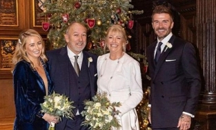 Bố ruột 73 tuổi của David Beckham tái hôn với triệu phú kém 11 tuổi