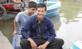 Là Sao phim 'Lật Mặt' Võ Thành Tâm về Mỹ lao động chân tay