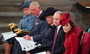 Vợ chồng Hoàng tử William hủy toàn bộ lịch trình để mừng Giáng sinh cùng Nữ hoàng Anh