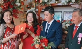 Nhà gái giơ vàng tiền sổ đỏ 30 tỷ ra trao cho cô dâu, chú rể đứng bên không cảm xúc