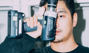 Profile khủng của bạn trai đồng giới tin đồn của Yoo Ah In