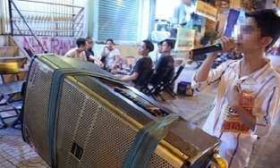 TP.HCM chính thức xử lý tiếng ồn loa kẹo kéo, loa quảng cáo