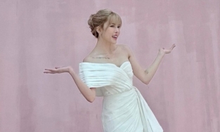 Thiều Bảo Trâm xinh như idol Hàn trong ảnh hậu trường không chỉnh sửa