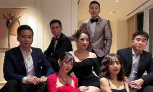 Chi Pu đã về Việt Nam sau thời gian du học Mỹ, bung xõa đón năm mới cùng hội bạn